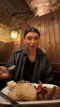 one of the BEST meals I had in Vienna was served BENEATH the city in a medieval cellar…. 🇦🇹
