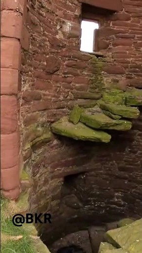 ABANDONED Scottish 1500's Castle 🏴󠁧󠁢󠁳󠁣󠁴󠁿 Lost to WILD Lands