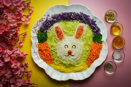 How To Lou Hei Yu Sheng for Chinese New Year 兔年捞鱼生