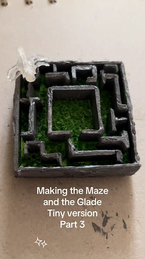 Creating a Miniature Maze Runner Scene