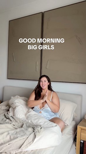 this & a large cappuccino please 🛌☕️🫧🧖🏽‍♀️ #wakeupwithme #plussizepajamas #morningroutine #morningskincareroutine SKIMS Medicube Tatcha Parachute Home Kiehl's https://www.shopltk.com/explore/emma.arletta | Emma Arletta