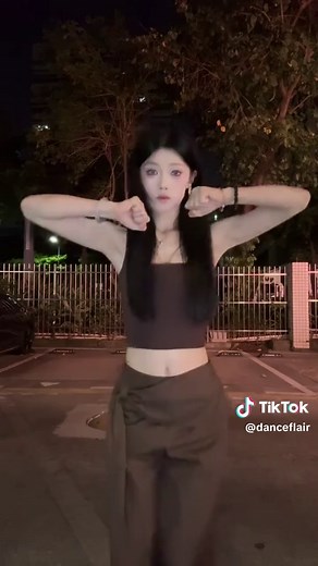 Keep it Cool: Girl's Abstract Dance Moves
