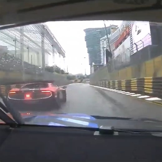 This is why moving under braking isn't allowed 🤔Visit Motorsport.tv for replay of #Macau races! | Motorsport.tv