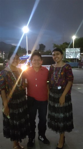 DISFRUTANDO DE LA FERIA DE TACTIC desde San Cristóbal Verapaz en el ensamble de Marimbas Con la participación de 12 marimbas | Noticias en Primicia