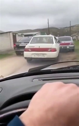 Un mariage ordinaire dans le Caucase... du n'importe quoi