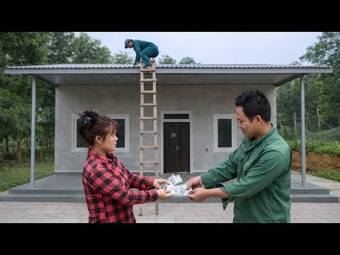 Full Video. Ly Phuc Ca hired workers to install a porch roof for her new house.