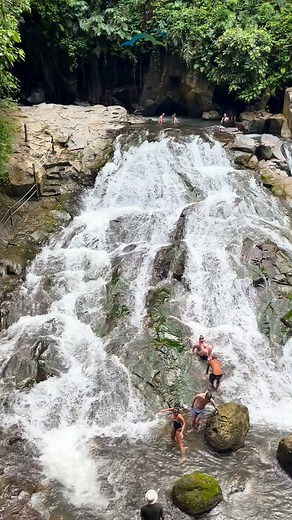 This waterfall just like the big slide we can have fun with!! And its only 20 minutes from the heart of Ubud! Lets go to shower together 😂🚿. And you can meet the local that take care and keep you save while in waterfall. 📍Goa Rang Reng Waterfall ##baliwaterfall #ubudwaterfall # | Exotic paradise bali