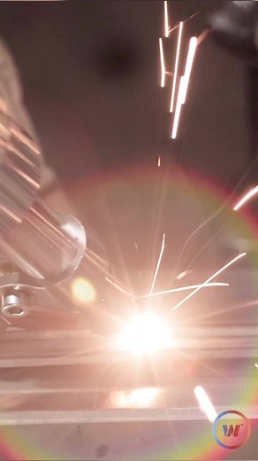 Paul tested out the Light Weld from IPG Photonics on some stainless steel with the wire feeder, running through everything this hand-held laser welder can do. Learn more about laser welding at www.ipgphotonics.com #laser #laserwelding #welding #welddotcom #ipgphotonics #lightweld