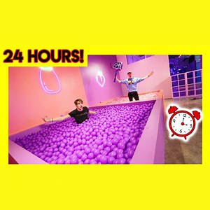 OVERNIGHT IN MODERN ART MUSEUM! | Sam and Colby