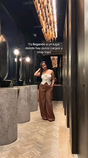 Mily🌙 on Instagram: "#outfit #style #prettyprivilege #moda #model"