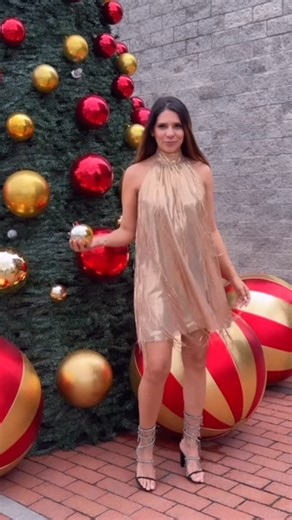 La Diez on Instagram: "Feliz día de Velitas 🕯️para todos, y que sus deseos se cumplan 🫶 Gracias infinitas por su apoyo y buena energía para conmigo, desde @caracoltv los invito a que compartan junto a nosotros esta noche en el resumen de la semana Recuerden que nos pueden ver desde su celu, descargan @ditu.tv y ya a las 7:30pm nos ven o se van a catálogo y ahí nos ven (App válida solo en Colombia)"