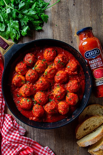 Polpette al sugo con passata rustica Cirio