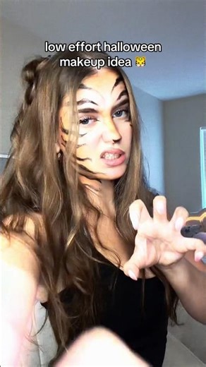 wanted to try some halloween makeup 🙈 #halloween #halloweenmakeup #tiger #tigermakeup #makeup