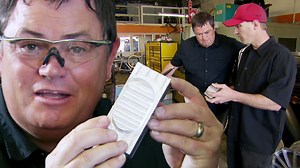 Entre los trabajos para un AMC Pacer 75, Edd se encuentra con tremendo problema en los espaciadores del sistema de suspensión y Mike debe conseguir estas partes a medida 🚗😓 #JoyasSobreRuedas | Discovery Turbo