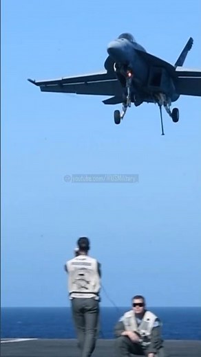 F/A-18 Screaming Down at 150+ MPH Then Stops Instantly 💀 #fighterjet #navy