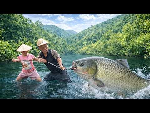 Primitive fish trapping skills of dwarf people - Animal care, primitive life in the forest