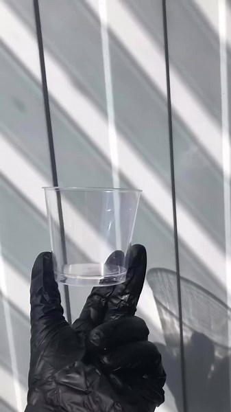 Strawberry dessert, or Scoopable Wax Melt? Want a different alternative to a wax melt? This scoopable max melt dessert cup is perfect! One cup will last around 12-15 seperate burns - simply use the spoon, scoop some out and pop it into your burner 🍓 This is a new product that I will be launching at my next event coming up at the end of September, and they will come in soo many different designs! #foryou #foryoupage #waxmelts #scoopablewax #waxdesserts #sweetenedscents #desserts