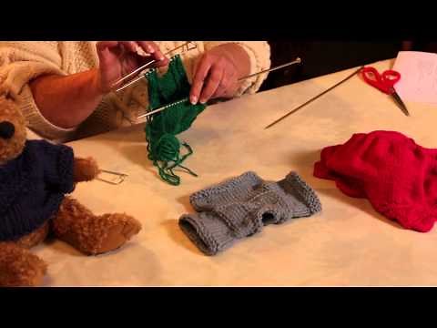 How to Knit a Sweater in a Round From the Bottom Up : Knitting Sweaters