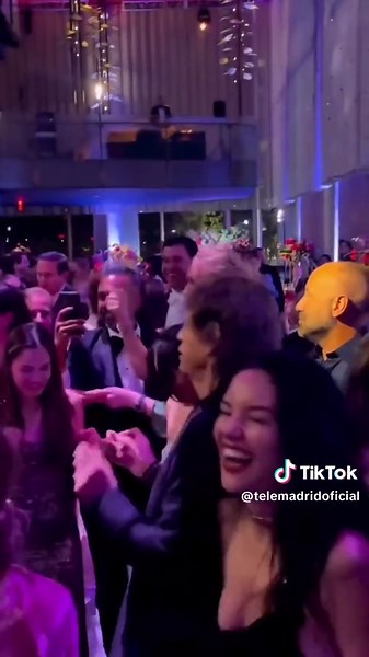 Mick Jagger bailando reggaeton a sus 80 años | Viejitos rockeros