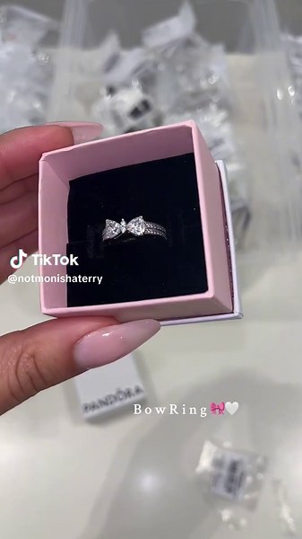 Pandora Bow Ring Collection: Sparkling Elegance in Every Design