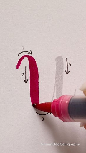 Lettering Tutorial “u” . Material: I’m using Karin brush pen . . 🌟 And if you’re interested in learning this lettering style for yourself, I highly recommend The 21-Day Brush Lettering Workbook - A Simple, Step-By-Step Guide For Beginners With Techniques, Practice Pages, & Projects. You can find the link in my bio or visit https://bit.ly/3AVEwfw . . . #HandmadeCards #NhuanDaoCalligraphy #Calligraphy #letrabonita #apuntesbonitos #caligrafia #Happybirthday #BrushLettering #ModernCalligraphy #Hand