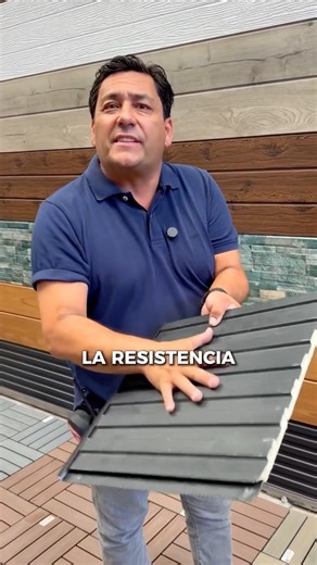 Kellinghusen Importadora on Instagram: "¡Protege tu hogar con Estilo y Ahorro! 🏠✨ ¿Cansado de sufrir con el clima? Nuestro Metal Siding con aislación térmica es la solución definitiva para mantener tu casa fresca en verano y cálida en invierno. ❄️🔥 ¿Por qué elegir nuestro Metal Siding? • Aislación Premium: Tecnología diseñada para combatir el frío y el calor. • Medidas: Cada unidad rinde 40 cm x 3.85 m de largo. • Instalación Express: ¡Fácil, rápido y sin complicaciones! 🛠️ • Stock Completo: