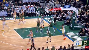 Kuminga 的小跳步 因 右腳起跳 右腳先著地 (即所謂的 Yogu Step 南斯拉夫步，在2017年已修例不容許) 而被吹走步。 . . . 片段來源：BBall Breakdown | Soul of the NBA 籃球魂