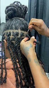 How to interlock (2 point rotation) #dreadlocs #interlockinglocs #locs #howto