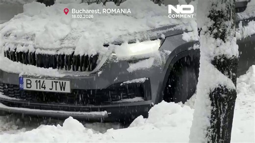 Forte nevicata su Bucarest, disservizi nei trasporti