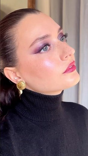 My updated take on 80s inspired sugar plum fairy holiday makeup ♥️