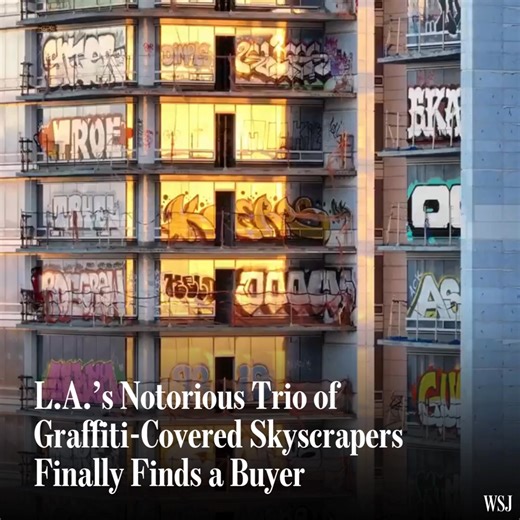 A graffiti-covered property that towers over downtown Los Angeles is poised for rebirth, after its largest creditors agreed to buy the notoriously stalled project out of bankruptcy. 🔗 https://on.wsj.com/4rMTiOD Work at the site stalled in 2019, when its former Chinese owner ran into financial trouble after pouring more than $1 billion into the residential, hotel and retail development. The three buildings attracted global attention two years ago when base jumpers and copper thieves began breaki