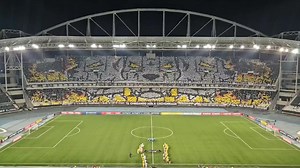 Mais um belo mosaico organizado pelo Mov Ninguém Ama Como a Gente no recebimento ao Botafogo nesta noite, vs LDU, pelo grupo D da Libertadores! (📹 Giba Perez) | O Canto das Torcidas