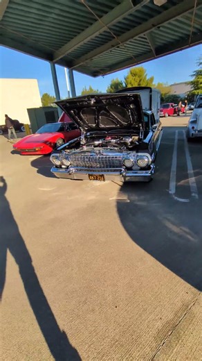 1963 Chevrolet Impala SS 2dr Hardtop (Tuxedo Black)