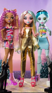 Get in ghoulfriends, we're hopping on a trend. Happy Halloween! 👻 | Monster High