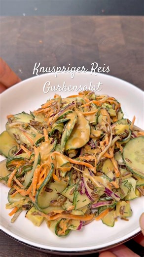 Reis Gurken Salat 🥒 #gurken #reis #salat #shorts #shortvideo #fürdich #rezept #viral #food