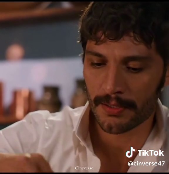 Эти параллели с едой 😍❤️‍🔥 Сначала Йылдыз кормила Серхата , теперь он ее ❤️‍🔥❤️‍🔥❤️‍🔥❤️‍🔥❤️‍🔥❤️‍🔥❤️‍🔥#halefköklerınçağrisi #приемникзовкорней #yilser