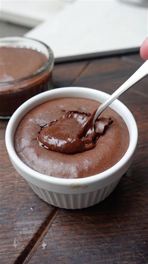 Coulant Chocolat facile à faire ! 🤤🍫#coulantchocolat #recettefacile #dessertfacile #dessertrapide