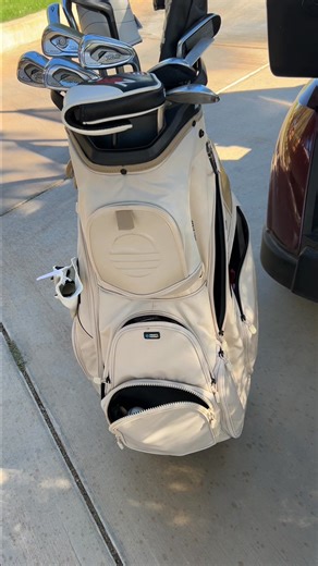 214K views · 60 reactions | SAVE UP TO 33% OFF best-selling golf gear with our limited edition Black Friday Bundles! Includes a golf bag, hat, towel, and accessory of your choice. Select golf bags will SELL OUT!  Order now so you don't miss out on your favorite styles. | Sunday Golf | Facebook