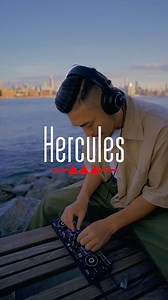 Who said you can’t scratch on a small dj controller? Well, this incredible dj controller @herculesdj “DJcontroll Starlight” allows you to do it. It also features hot cues, effects, samples, loops, and filter knob. Price is less than $100 ⚡️ And it’s so easy to carry around. For more information link is in bio 💛 #HerculesDJ #ShowYourMix #MixOnTheMove #djcontroller #djmix #newyork #newyorkdj #herculesdjcontrol #herculesdjcontrolstarlight #80spop #hiphopmix #newwave #blueeyedsoul #serato #seratodj