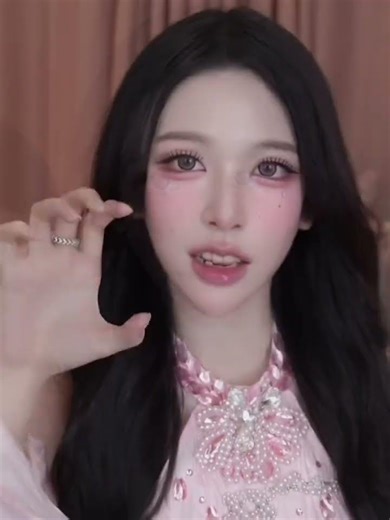 Korean Girl Group Makeup Tutorial in Shanghai