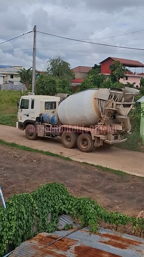 #bull #bulldozer #workout #workhard #worklifebalance #realsfb #work #tractor #truck #excavator #tractorlife #dumptruck #dumptrucklife | Fresh Wildlife