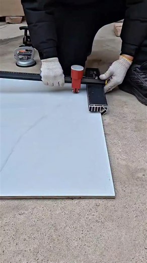 Real Engineerings | Engineering & Technology & Gadgets & DIY | Ceramic Craftsmanship: Precision Cutting for Flawless Surfaces! 💎📏 ​Observe the incredible accuracy and clean execution of a Professional... | Instagram