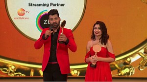 Abhigya' the word is enough❤ Congratulations #Abhigya on winning the 'Zee Ki Shaan' award🏆 | ZEE TV