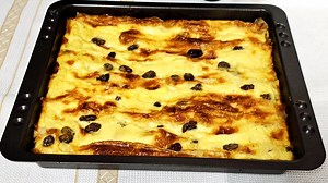 Cea mai simpla reteta de placinta cu branza, iaurt si stafide pregatita in timp record. #ReteteSimple #placinta | In bucatarie cu Jenny