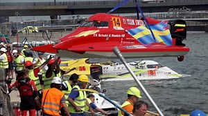 Pre-race routine: rest, fuel, warm up, engine check and concentration!💥 #f1h2o #powerboat #extreme #sport | F1H2O World Championship
