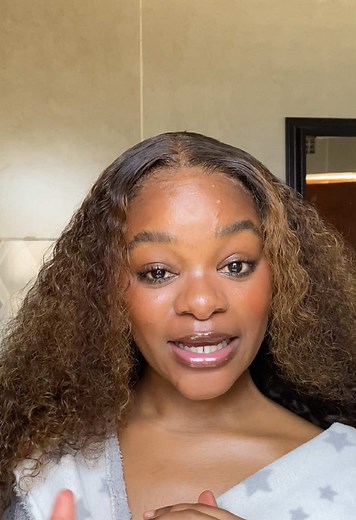 like ndiyabonakala? Okay okay #leighmag