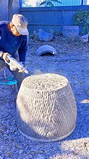Carving textured stone surface using electric rotary hammer tool