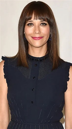 50th Happy Birthday to Rashida Jones — Intelligence, Charm & Creative Brilliance ✨🎬 #RashidaJones #HappyBirthdayRashidaJones #HollywoodTalent #CreativeIcon #BirthdayTribute #birthdaycelebration #RashidaJonesbirthday #fblifestyle #lifestyle | Vickey Bauman