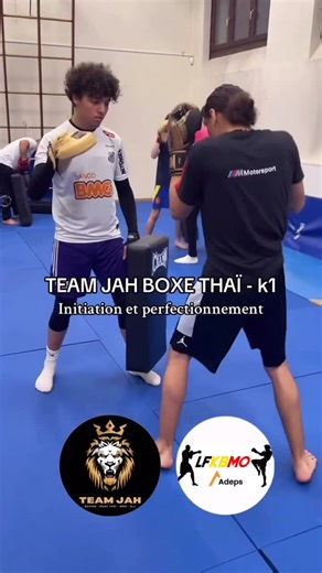 TEAM JAH BOXE THAÏ on Instagram: "TEAM JAH BOXE THAÏ - k1 BOXE THAÏ ADOS 🥊 13-17 ans. TIENER THAÏ BOKS 🥊13 tot 17 jaar + 17 ans - vanaf 17 jaar. Initiation et perfectionnement Initiatie en verbetering mardi - jeudi - vendredi 18h dinsdag - donderdag - vrijdag 18u 🥊🥊🥊 lundi - mercredi 19h30 maandag - woensdag 19h30 Infos : 0489/00.81.89 - 0486.32.10.25 WWW.JAH-BOXING-ACADEMY.BE 86, boulevard du Midi 1000 Bruxelles Coach : Mohamed HEAD COACH : @jah_sanae @sanaejah_ @lfkbmo #teamjah #boxethaib