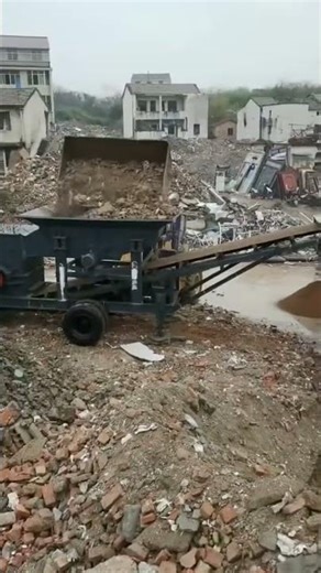 Construction waste crushing and sand making production line！ #crusher #machine